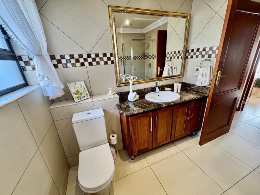 3 Bedroom Property for Sale in Van Der Hoff Park North West